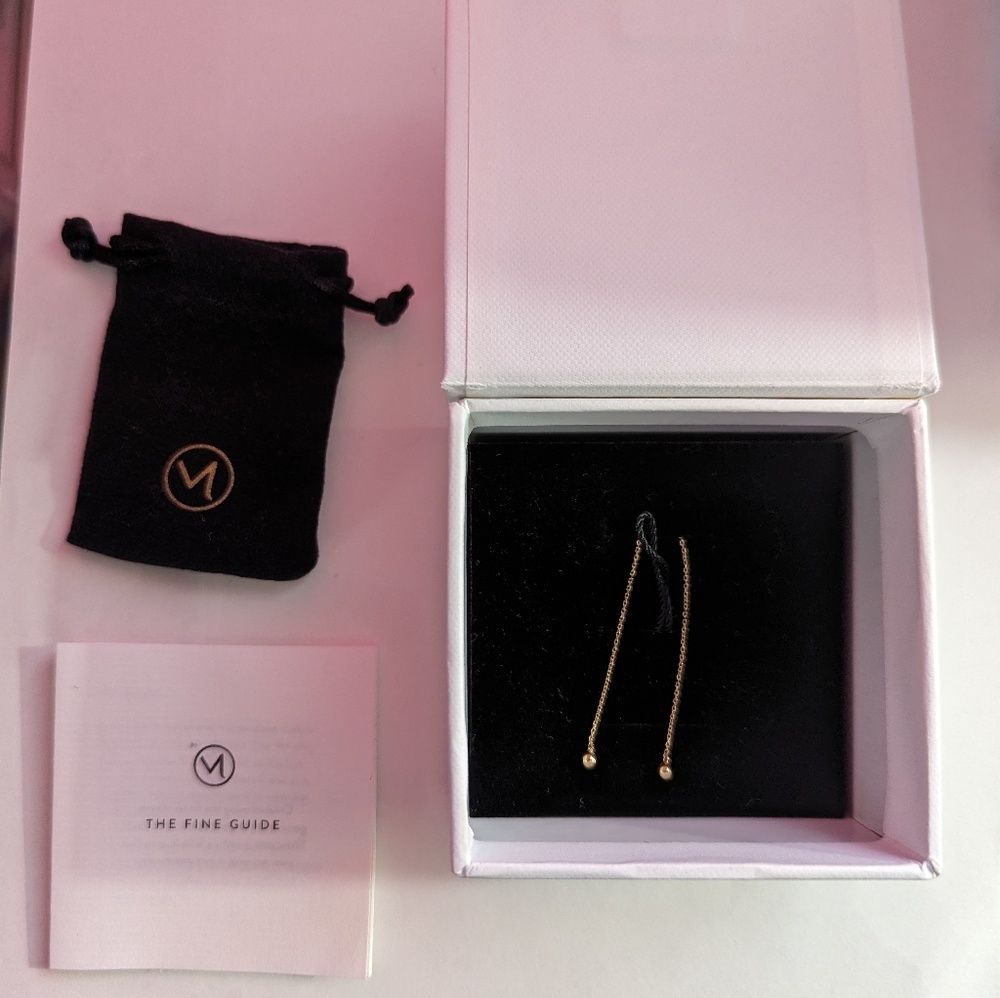 Mejuri 14kt yellow gold ball threaders